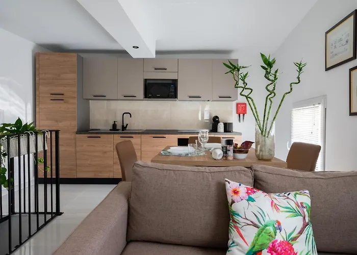 The Shoebox -stylish & Cosy House *