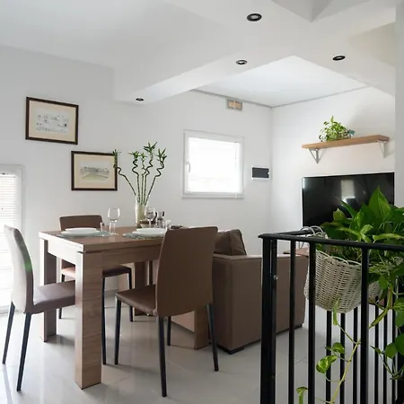 Apartment The Shoebox -stylish & Cosy House Cospicua