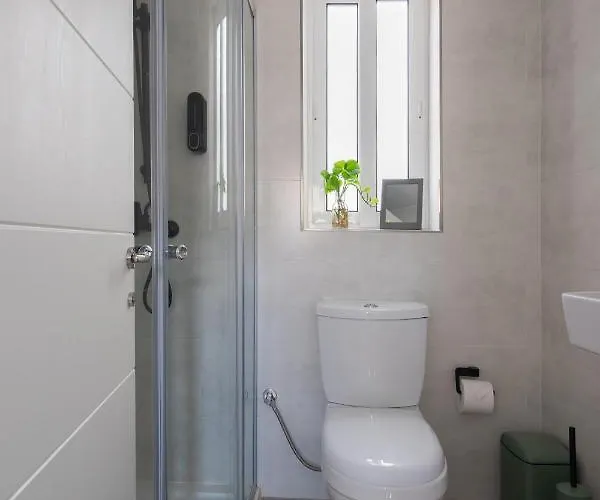 The Shoebox -stylish & Cosy House